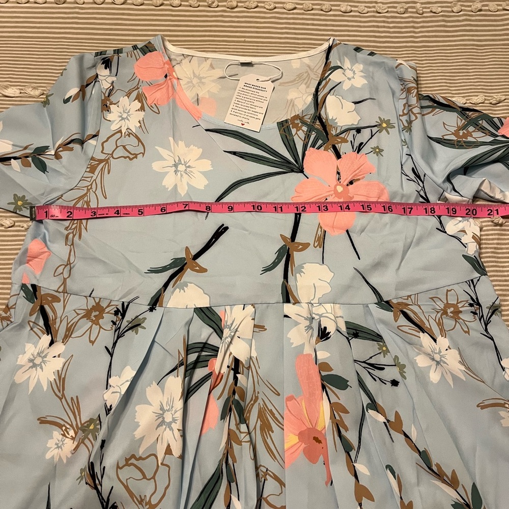 NWT Floral Midi Dress with Pockets Size Large - Picture 6 of 8